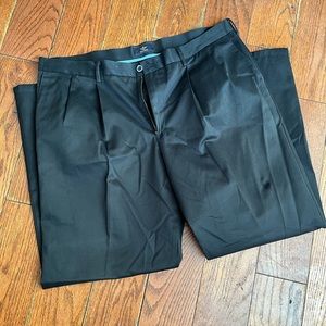 Dockers Classic Fit Men’s Dress Pants